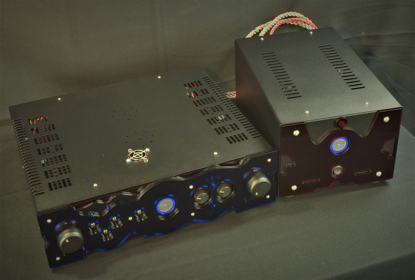 i810 - 130wpc User Selectable Hybrid Integrated